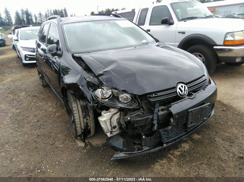 2013 VOLKSWAGEN JETTA SPORTWAGEN TDI W/SUNROOF - 3VWPL7AJ8DM614090