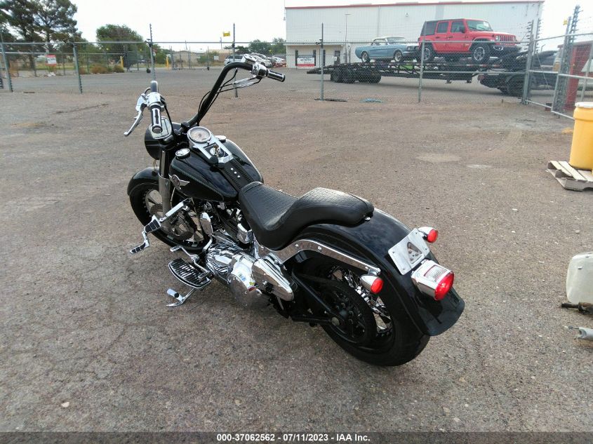 2011 HARLEY-DAVIDSON FLSTF 1HD1BX51XBB030315