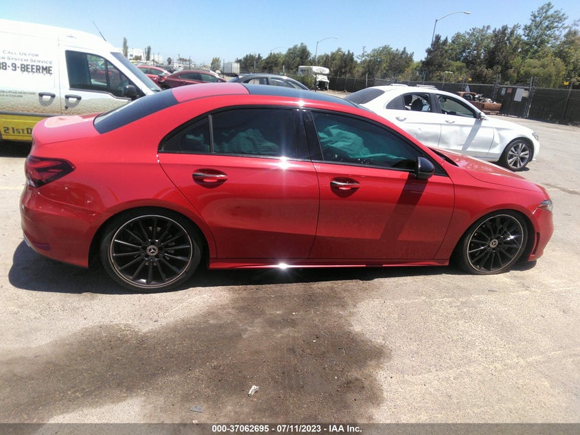 VIN WDD3G4EB7KW023467 2019 MERCEDES-BENZ A-CLASS A 220