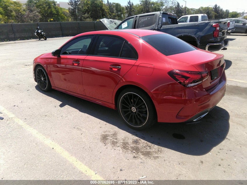 VIN WDD3G4EB7KW023467 2019 MERCEDES-BENZ A-CLASS A 220