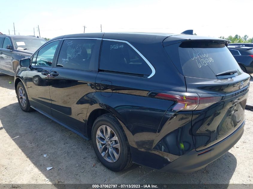 2023 TOYOTA SIENNA LE - 5TDKRKEC6PS159111