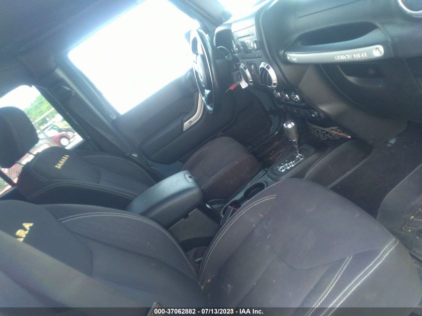 2014 JEEP WRANGLER UNLIMITED SAHARA - 1C4BJWEG3EL292893