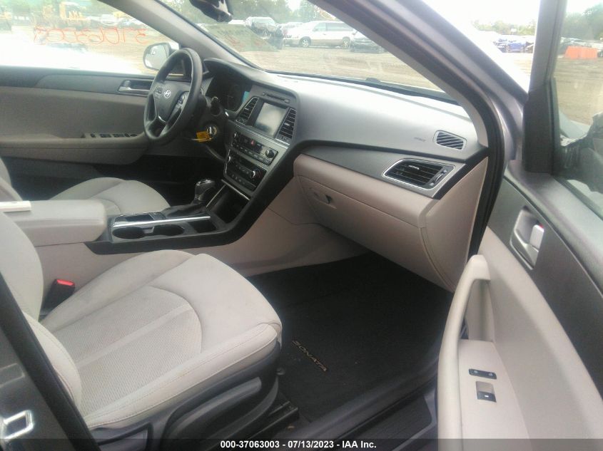 2016 HYUNDAI SONATA 2.4L SE - 5NPE24AF7GH335506