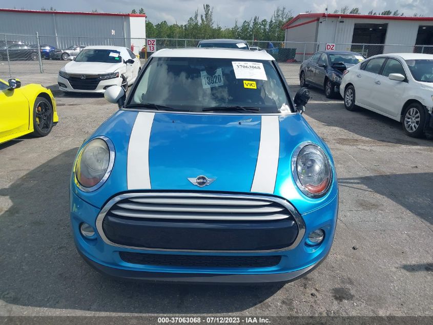 2015 MINI COOPER HARDTOP 4 DOOR WMWXS5C5XFT827280