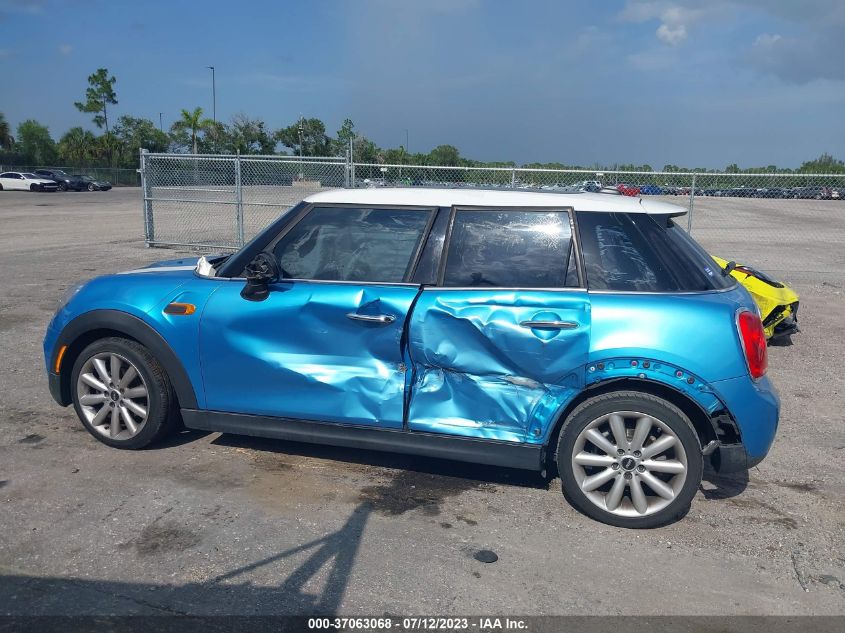 2015 MINI COOPER HARDTOP 4 DOOR WMWXS5C5XFT827280