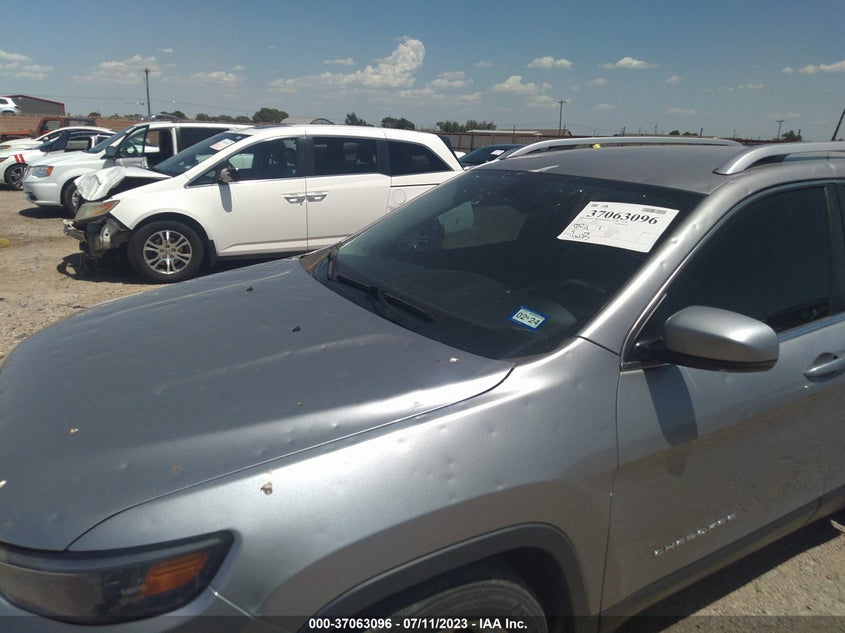VIN 1C4PJLLB3KD373653 2019 JEEP CHEROKEE LATITUDE PLUS