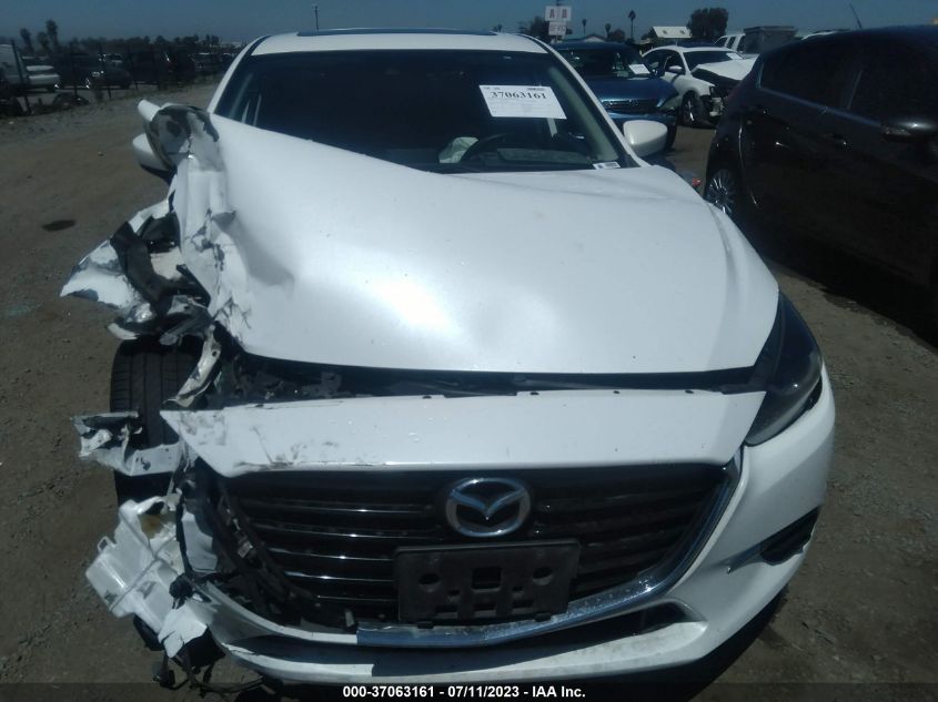 2018 MAZDA MAZDA3 4-DOOR GRAND TOURING 3MZBN1W33JM160970