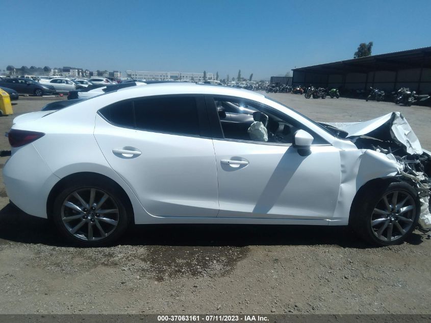 2018 MAZDA MAZDA3 4-DOOR GRAND TOURING 3MZBN1W33JM160970