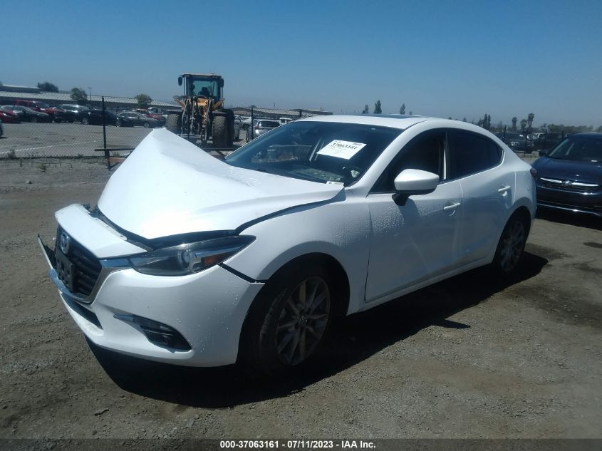 2018 MAZDA MAZDA3 4-DOOR GRAND TOURING 3MZBN1W33JM160970
