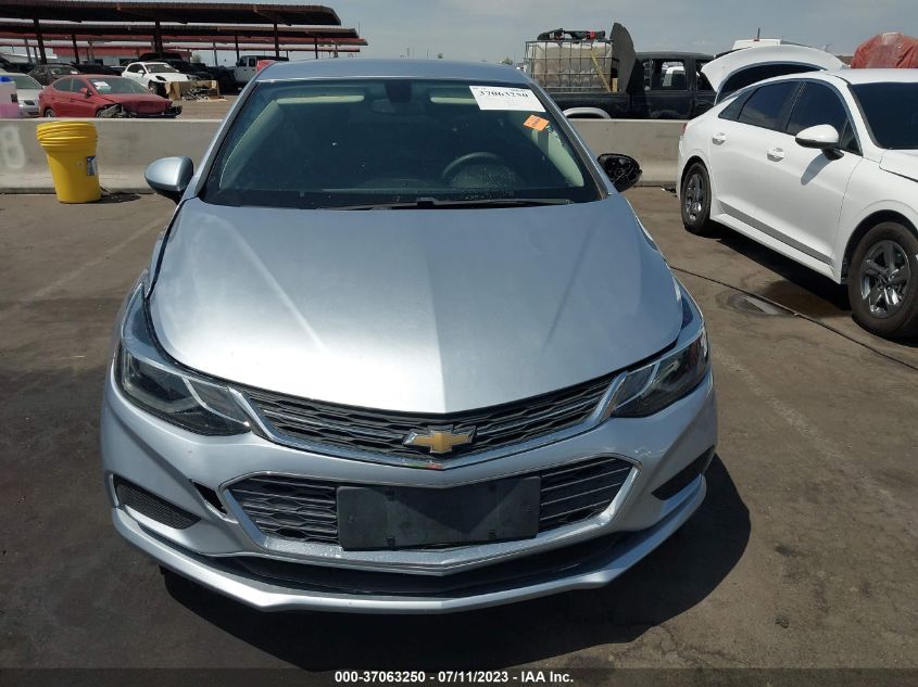 2018 CHEVROLET CRUZE LT - 1G1BE5SM5J7163557