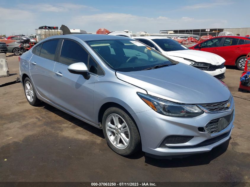 2018 CHEVROLET CRUZE LT - 1G1BE5SM5J7163557