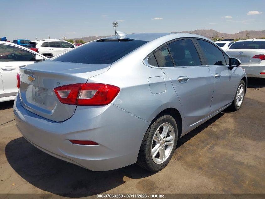 2018 CHEVROLET CRUZE LT - 1G1BE5SM5J7163557