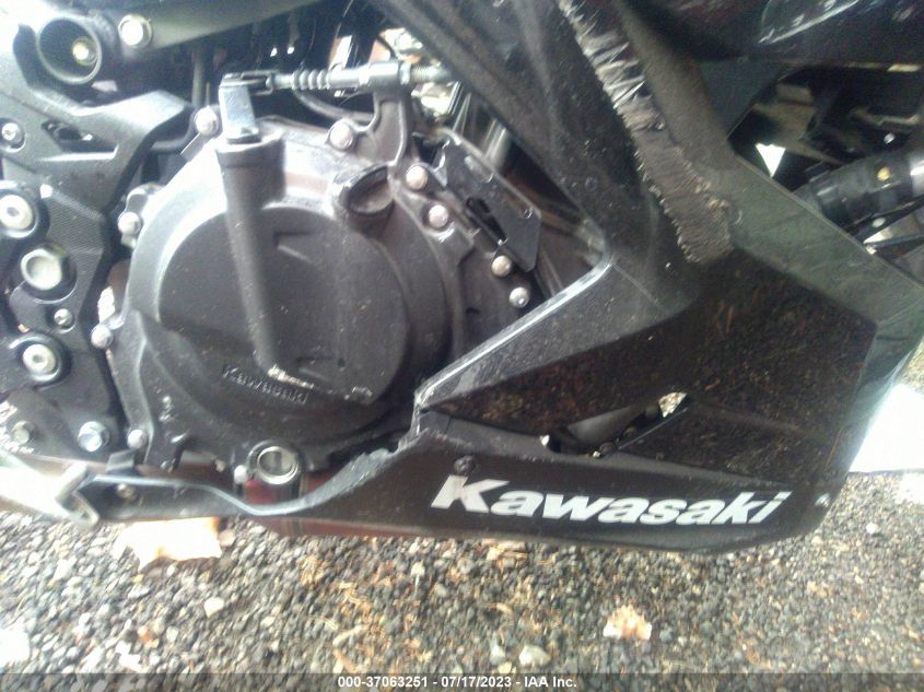 2019 KAWASAKI EX400 JKAEXKG10KDA27610