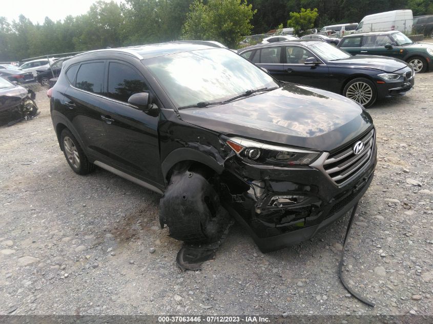 2017 HYUNDAI TUCSON SE PLUS - KM8J33A42HU519226