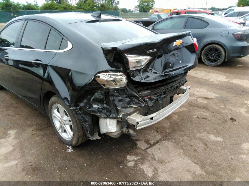 2018 CHEVROLET CRUZE LT - 1G1BE5SM3J7122523