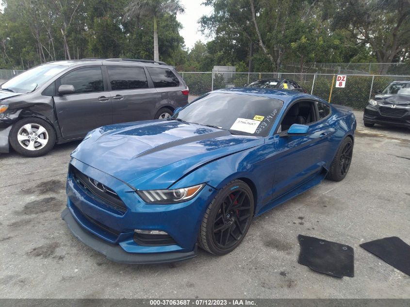 1FA6P8AM5H5230238 2017 FORD MUSTANG - Image 2