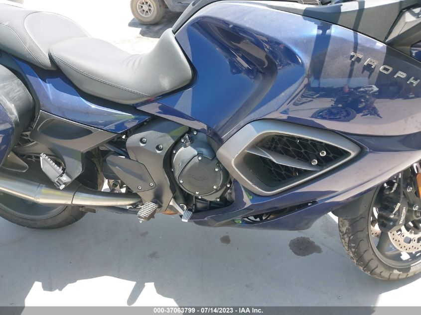 2013 TRIUMPH MOTORCYCLE TROPHY SE SMTH02XK6DJ578496