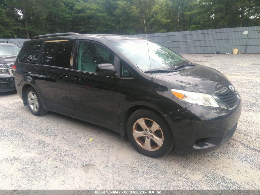 2013 TOYOTA SIENNA LE - 5TDKK3DC9DS393198