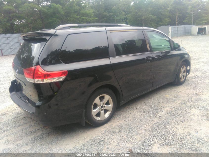 2013 TOYOTA SIENNA LE - 5TDKK3DC9DS393198