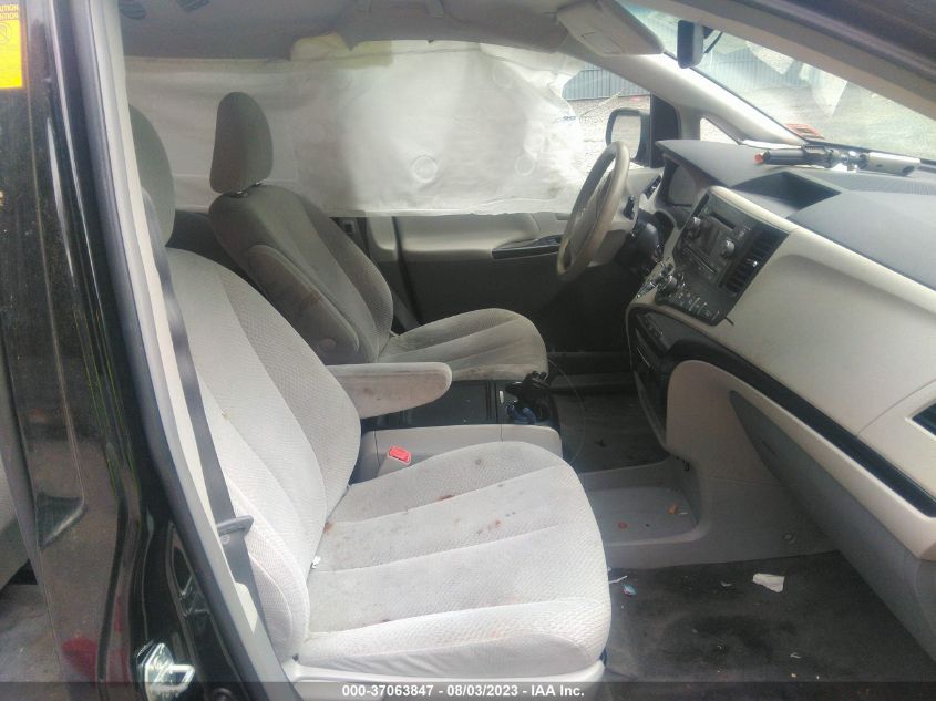 2013 TOYOTA SIENNA LE - 5TDKK3DC9DS393198