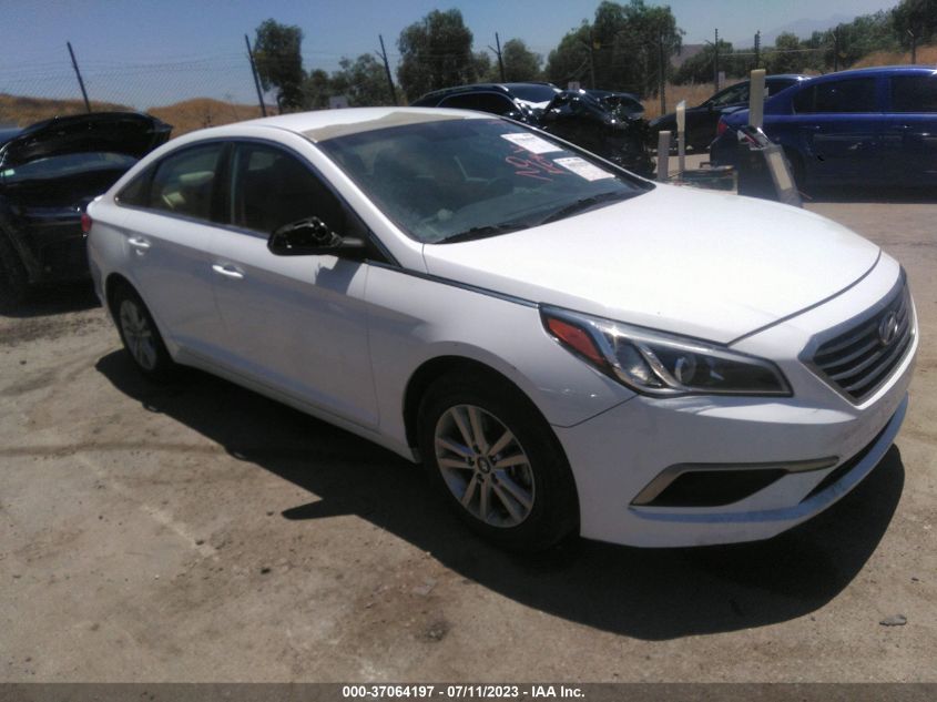 2016 HYUNDAI SONATA SE - 5NPE24AF5GH401731