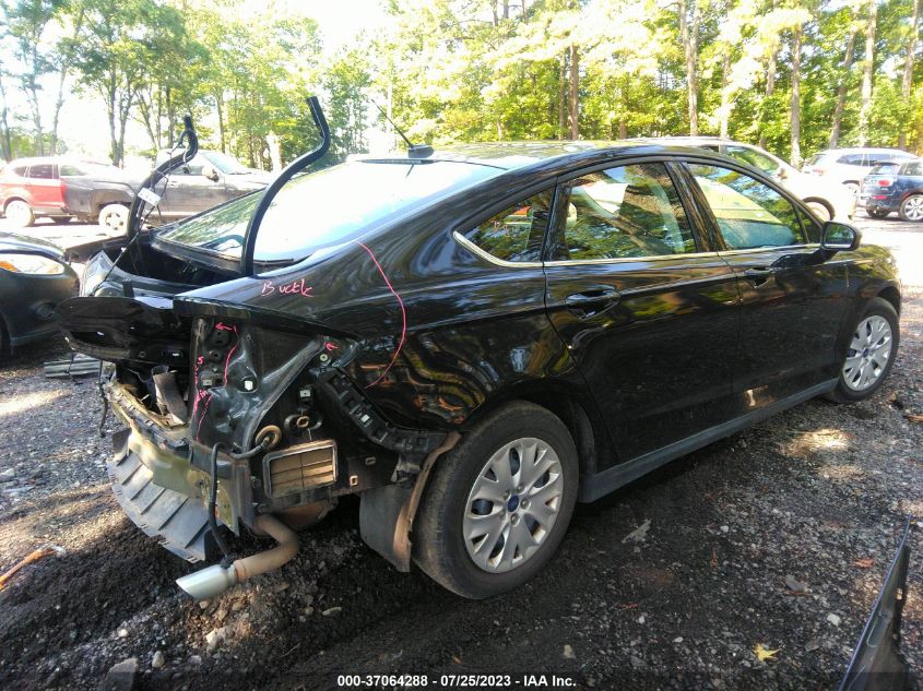 2014 FORD FUSION S - 3FA6P0G77ER391895