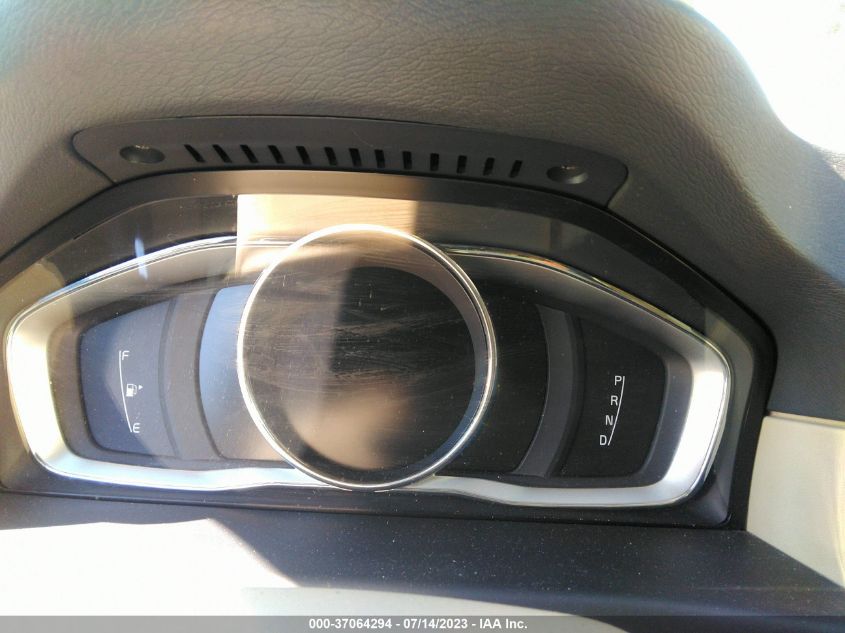2016 VOLVO XC70 T5 DRIVE-E PREMIER - YV440MBK4G1237910