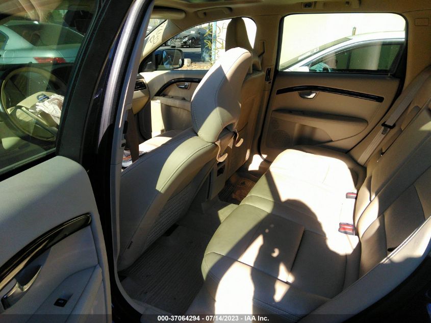 2016 VOLVO XC70 T5 DRIVE-E PREMIER - YV440MBK4G1237910
