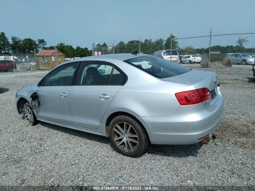 2014 VOLKSWAGEN JETTA SEDAN SE - 3VWD17AJ7EM243417