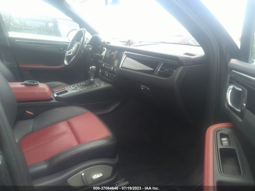 2019 PORSCHE MACAN - WP1AA2A58KLB06347