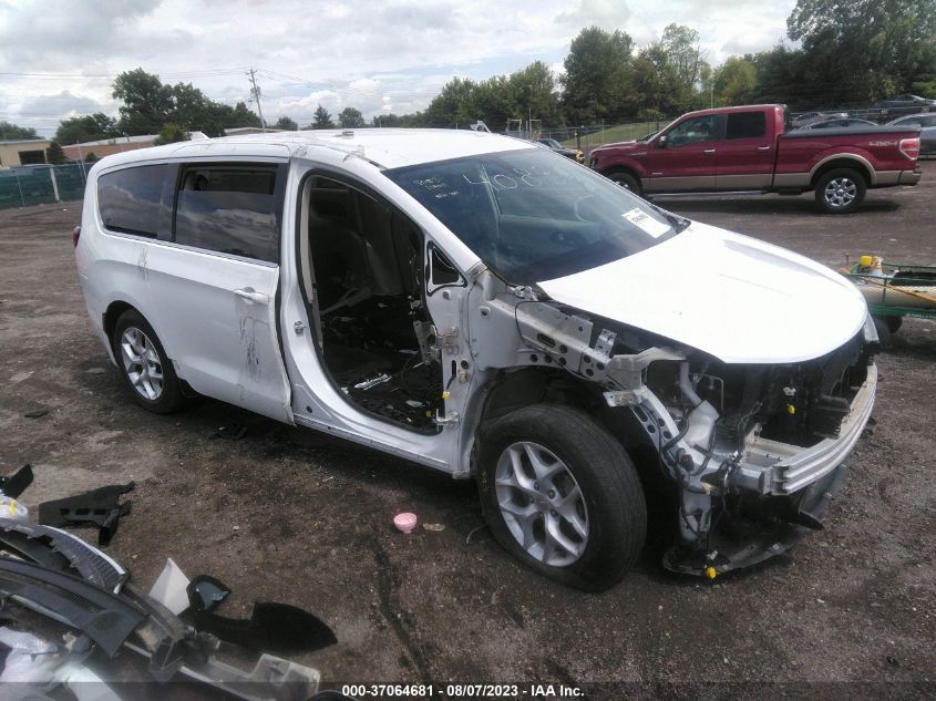 2018 CHRYSLER PACIFICA TOURING PLUS - 2C4RC1FG4JR125924