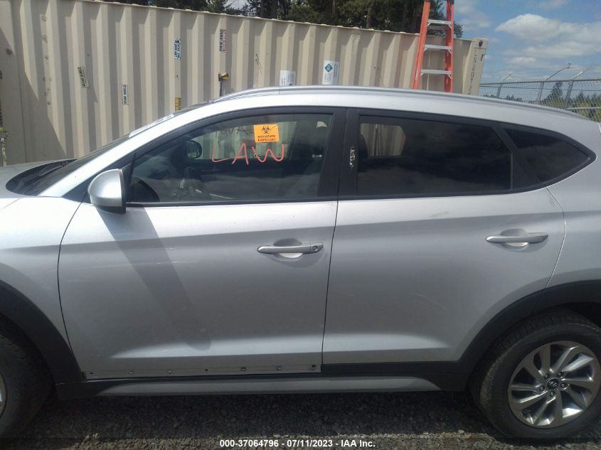 2017 HYUNDAI TUCSON SE - KM8J33A49HU443794