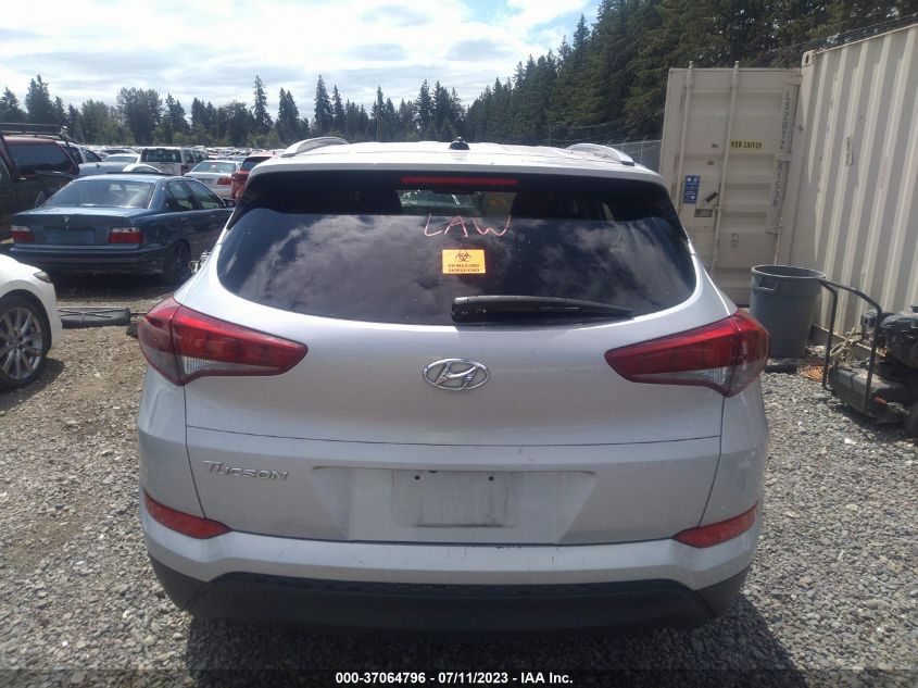 2017 HYUNDAI TUCSON SE - KM8J33A49HU443794