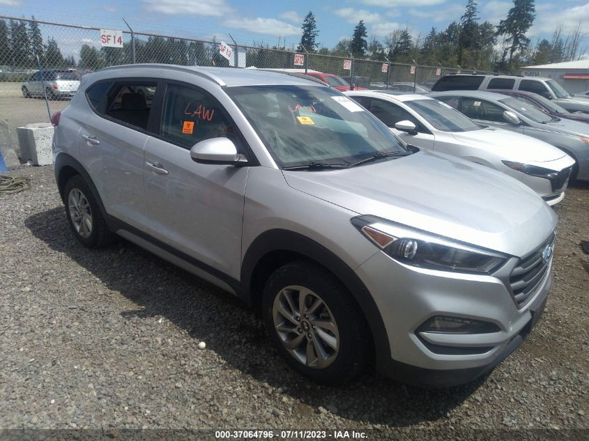2017 HYUNDAI TUCSON SE - KM8J33A49HU443794