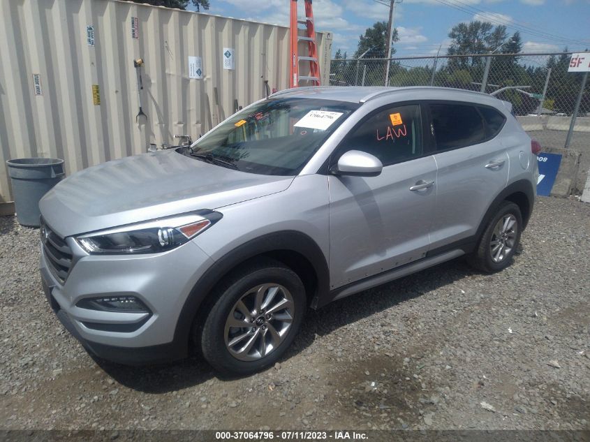 2017 HYUNDAI TUCSON SE - KM8J33A49HU443794