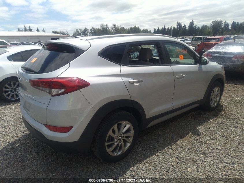 2017 HYUNDAI TUCSON SE - KM8J33A49HU443794