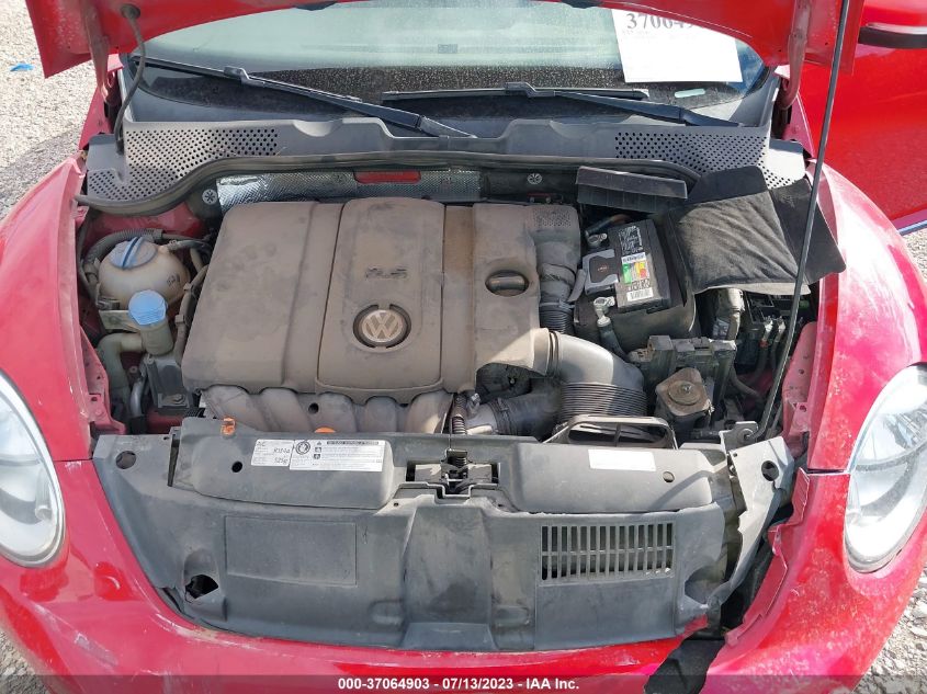 2013 VOLKSWAGEN BEETLE COUPE 2.5L W/SUN - 3VWJP7AT8DM620502