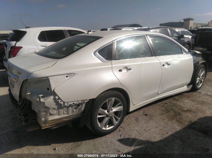 2015 NISSAN ALTIMA 2.5 SV - 1N4AL3APXFC135024