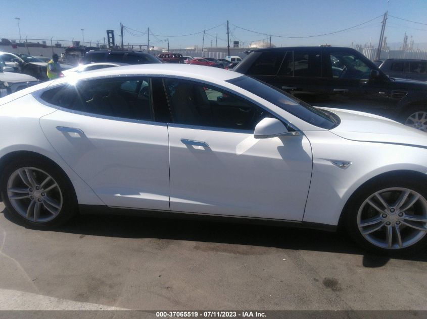 2014 TESLA MODEL S 60 KWH BATTERY/P85 - 5YJSA1H15EFP36224