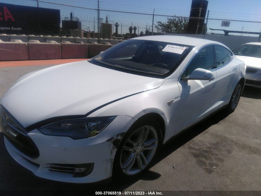 2014 TESLA MODEL S 60 KWH BATTERY/P85 - 5YJSA1H15EFP36224