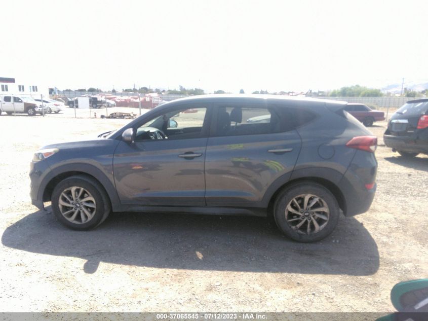 2017 HYUNDAI TUCSON SE - KM8J23A47HU396252