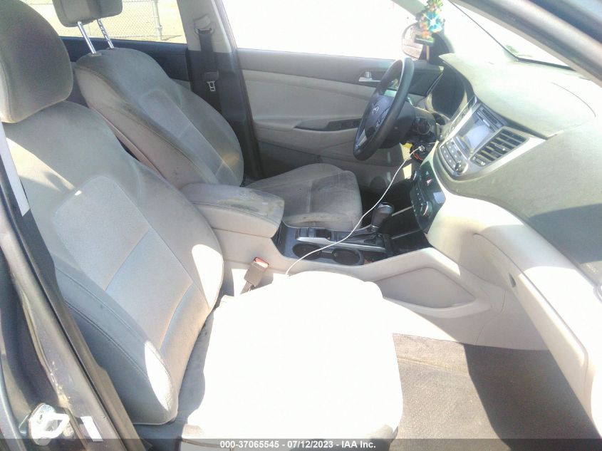 2017 HYUNDAI TUCSON SE - KM8J23A47HU396252