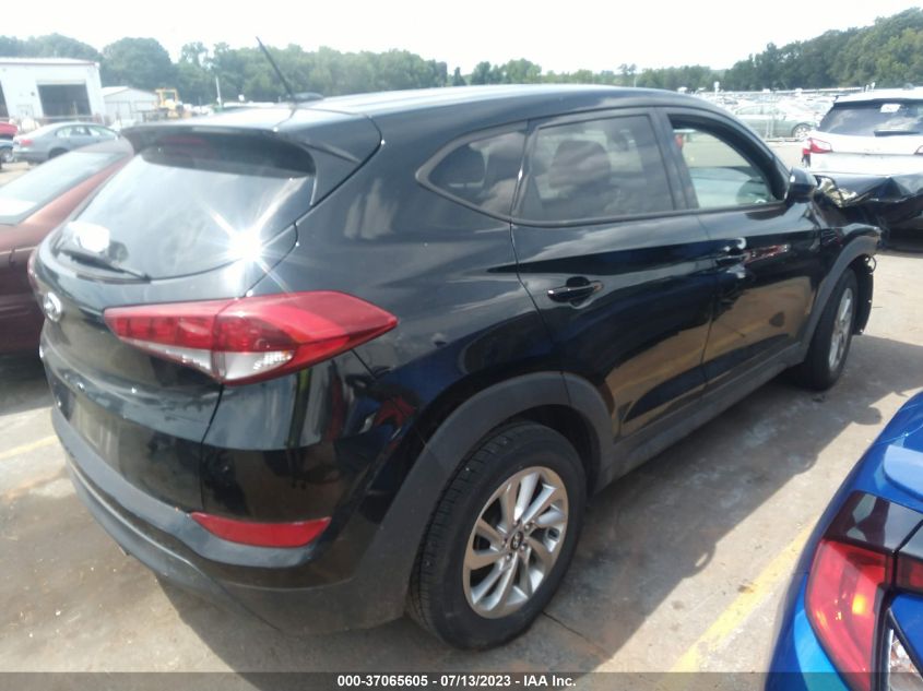 2017 HYUNDAI TUCSON SE - KM8J23A44HU336459