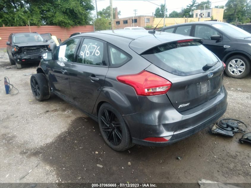 2015 FORD FOCUS SE - 1FADP3K26FL302676