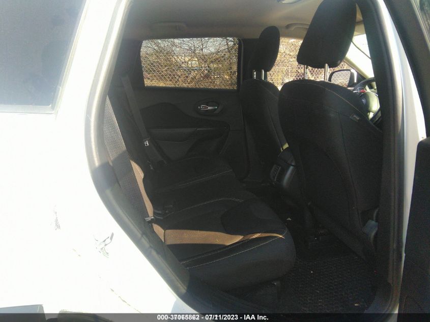 2016 JEEP CHEROKEE LATITUDE - 1C4PJMCB4GW359438