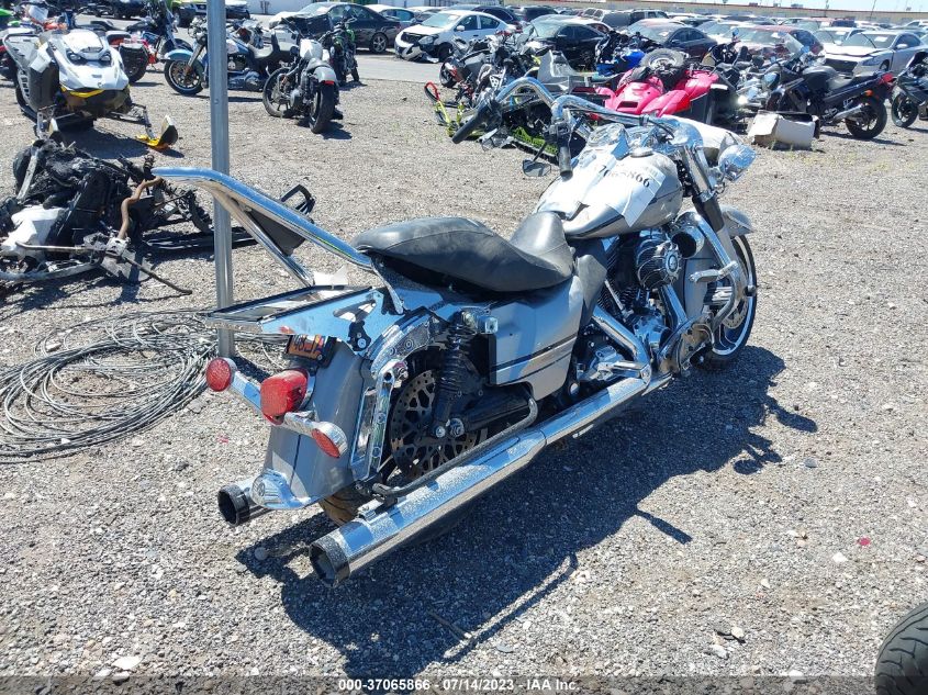 2009 HARLEY-DAVIDSON FLHRC 1HD1FR4159Y611486