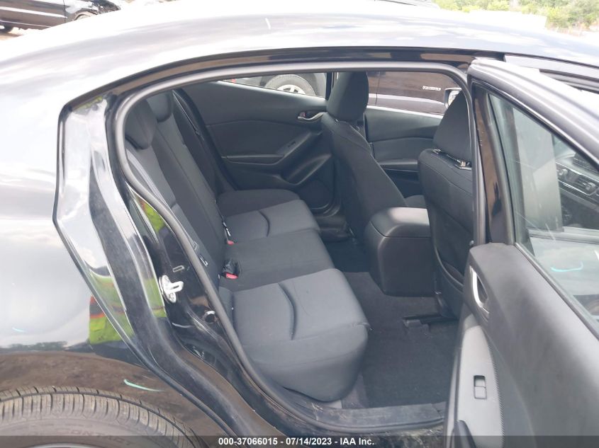 2014 MAZDA MAZDA3 I SPORT - JM1BM1U75E1182094