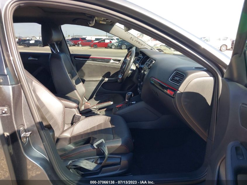2018 VOLKSWAGEN JETTA 2.0T GLI - 3VW4T7AJ4JM253701