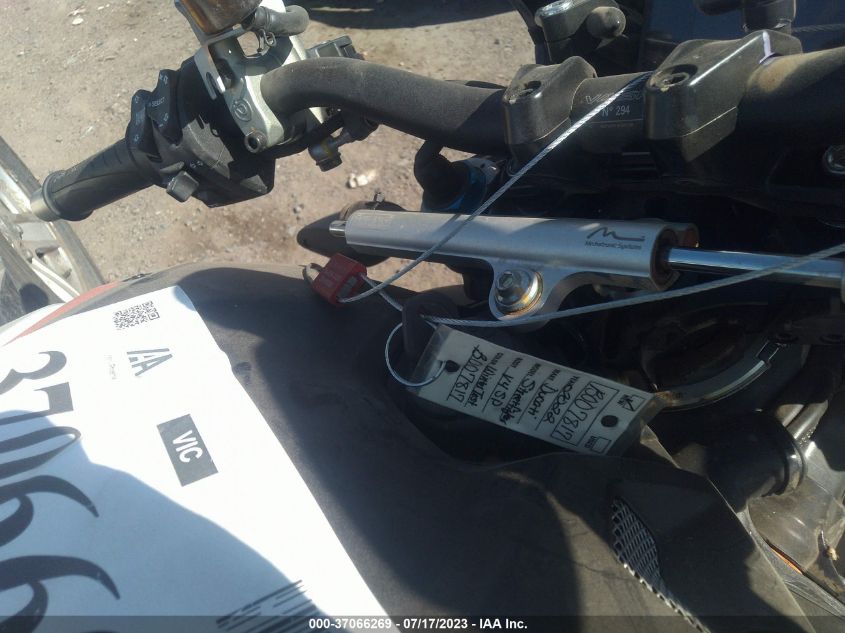 2022 DUCATI STREETFIGHTER V4/V4S ZDMFAKNW5NBOO7817