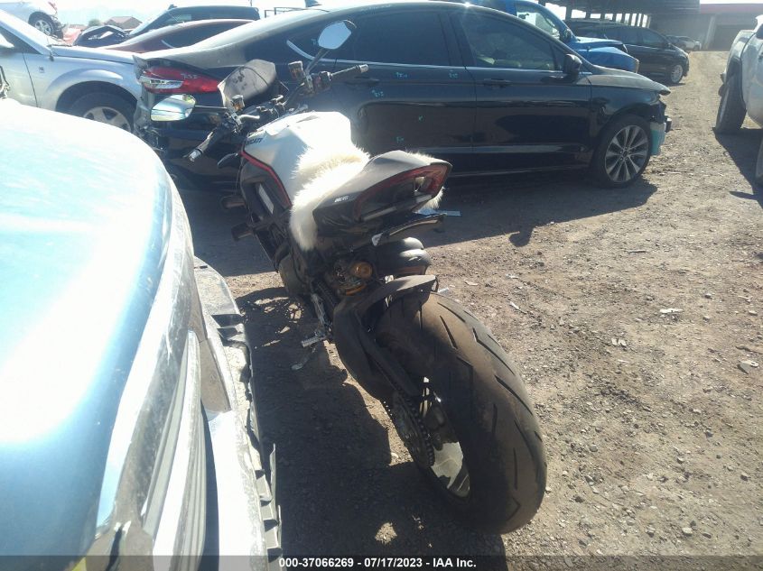 2022 DUCATI STREETFIGHTER V4/V4S ZDMFAKNW5NBOO7817
